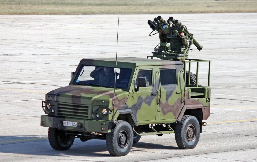 Застава Сербия машина