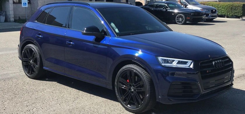 Ауди q5 синяя