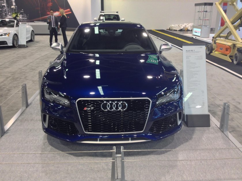 Ауди а7 синий металлик