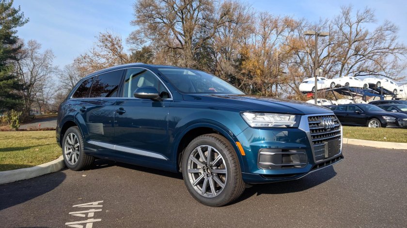 Audi q7 Galaxy Blue
