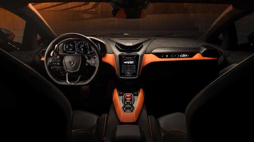 Lamborghini revuelto салон