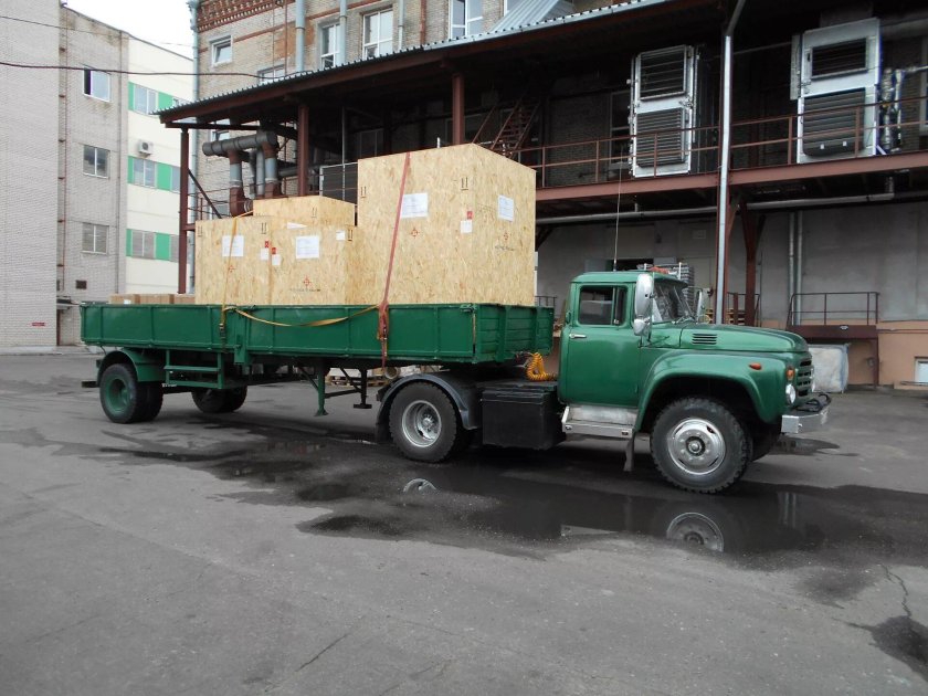 ЗИЛ 130 седельный тягач