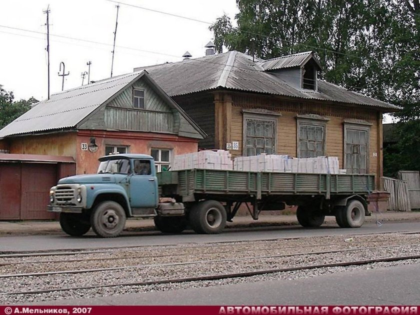 Седельный тягач ЗИЛ-441510