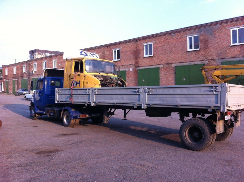 ЗИЛ 5301 седельный тягач