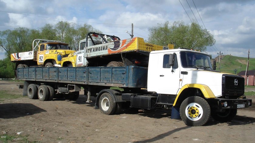 ЗИЛ 54236а седельный тягач