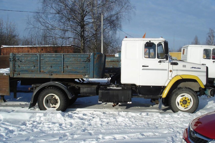 ЗИЛ 4331 тягач