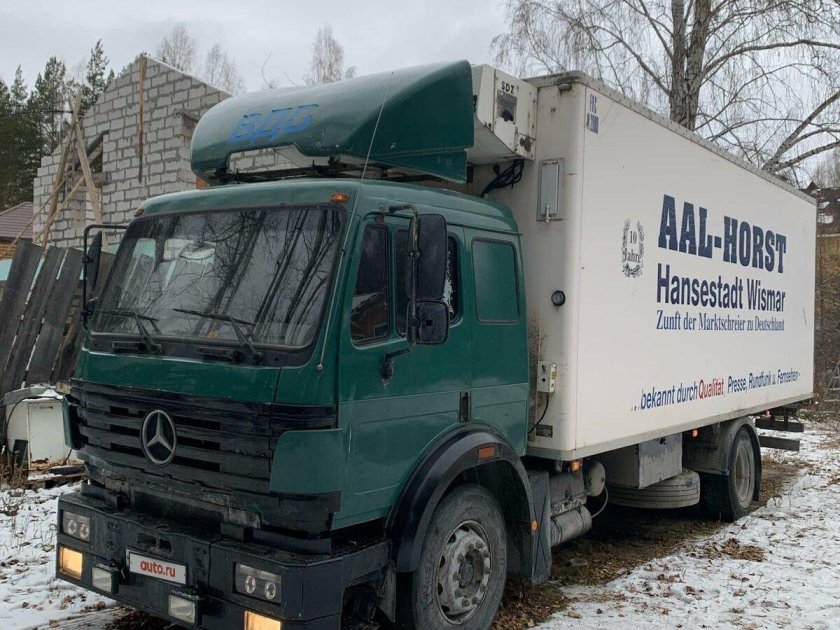 Мерседес грузовик 1424