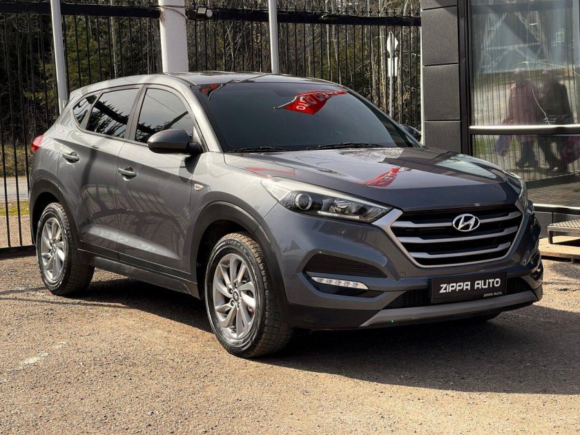 Hyundai tucson 2