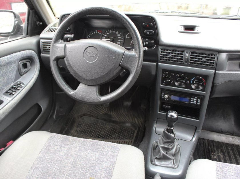 Daewoo nexia 1 рестайлинг салон
