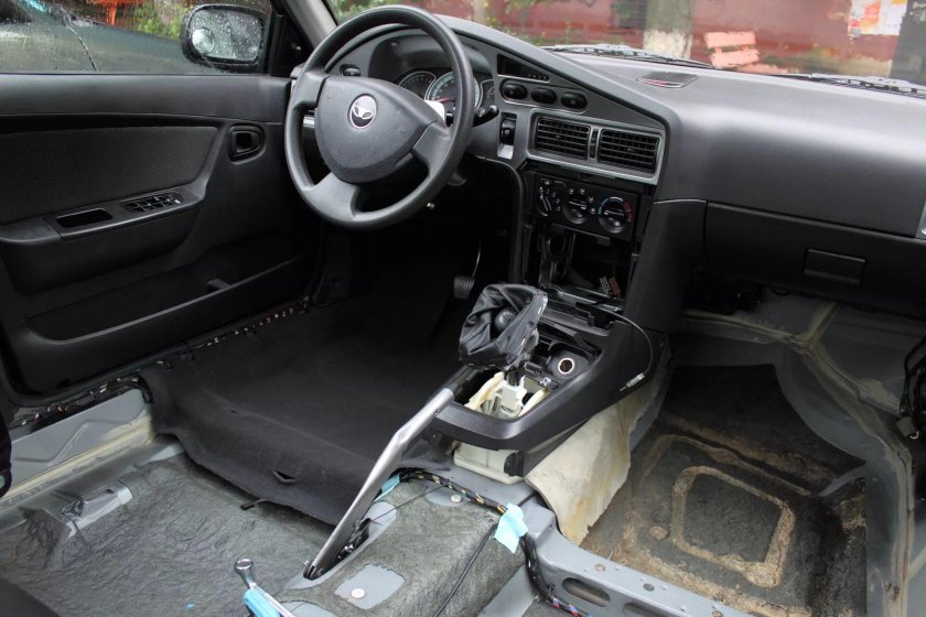 Нексия 2 салон