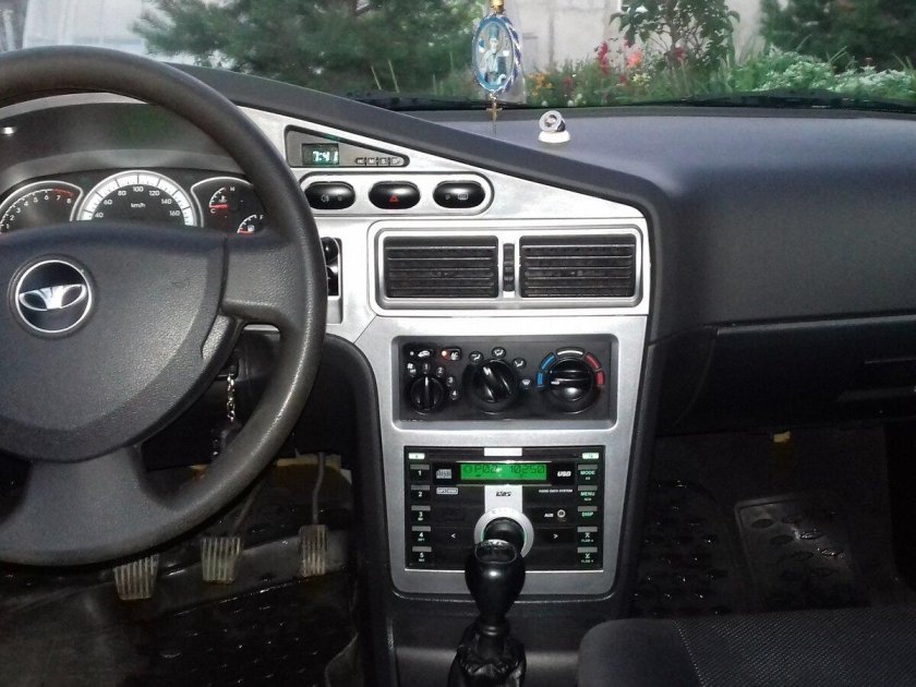 Daewoo Nexia 1 Рестайлинг салон