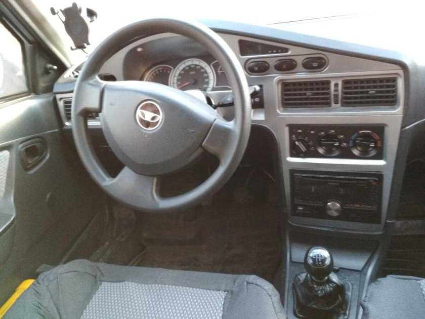 Daewoo Nexia 2011 салон