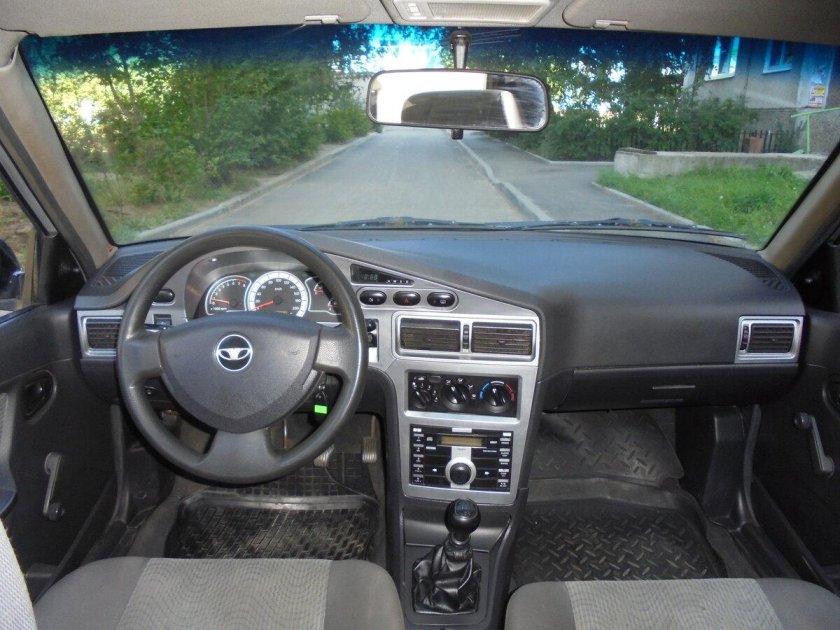 Daewoo Nexia 1 Рестайлинг салон