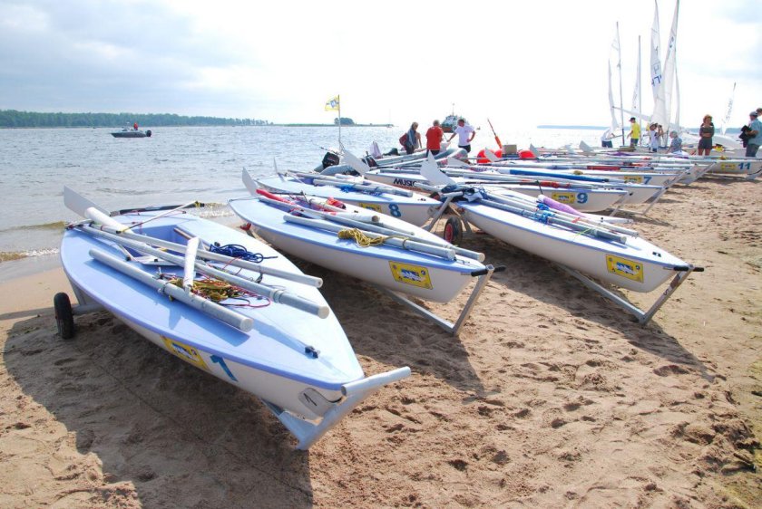 Швертбот Луч