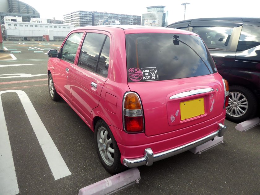 Daihatsu Mira l700