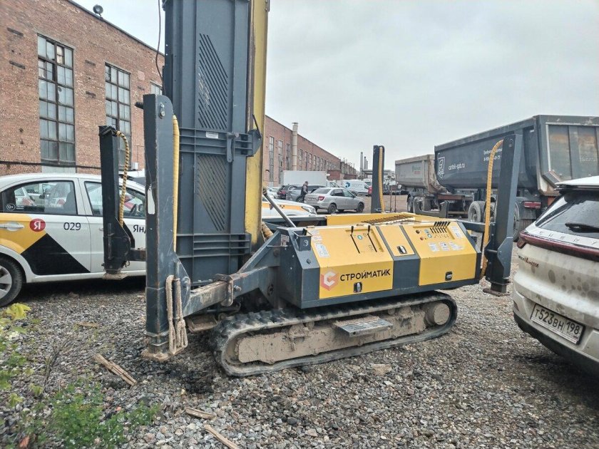 Сваебойная машина