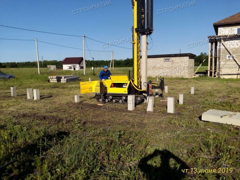 Забивка свай 200х200