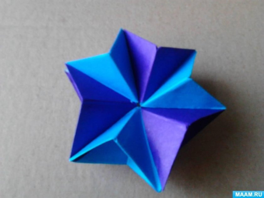 Объемные новогодние игрушки оригами