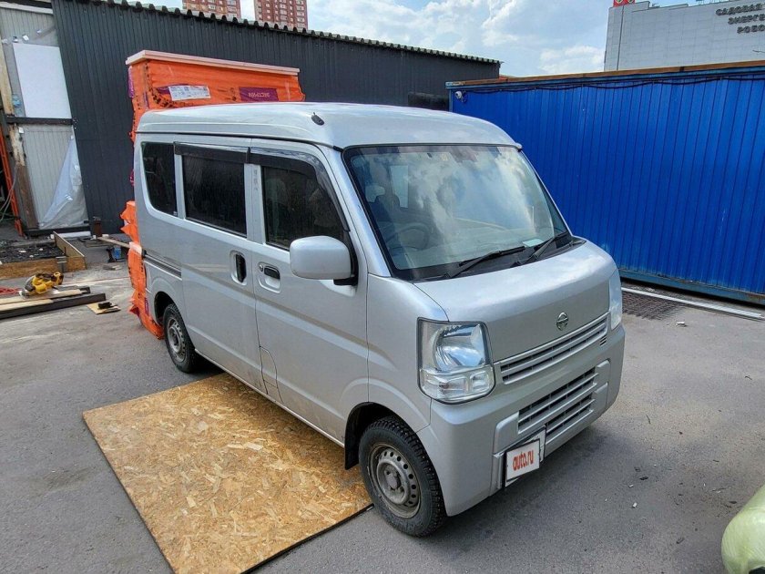 Nissan nv 100 clipper
