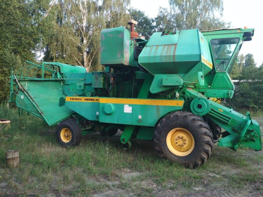 Комбайн Нива Ростсельмаш