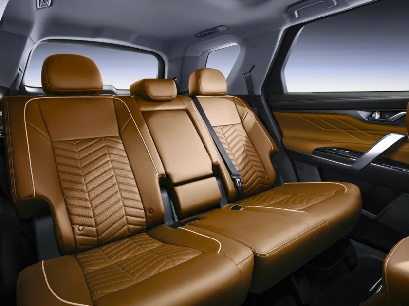 Чанган cs95 салон