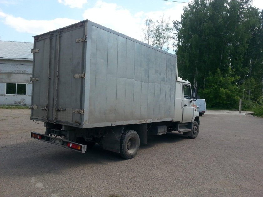 ЗИЛ 5301 со спальником фургон