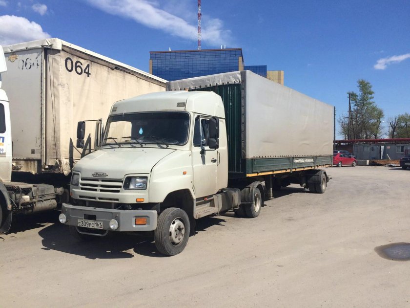 ЗИЛ 5301 седельный тягач