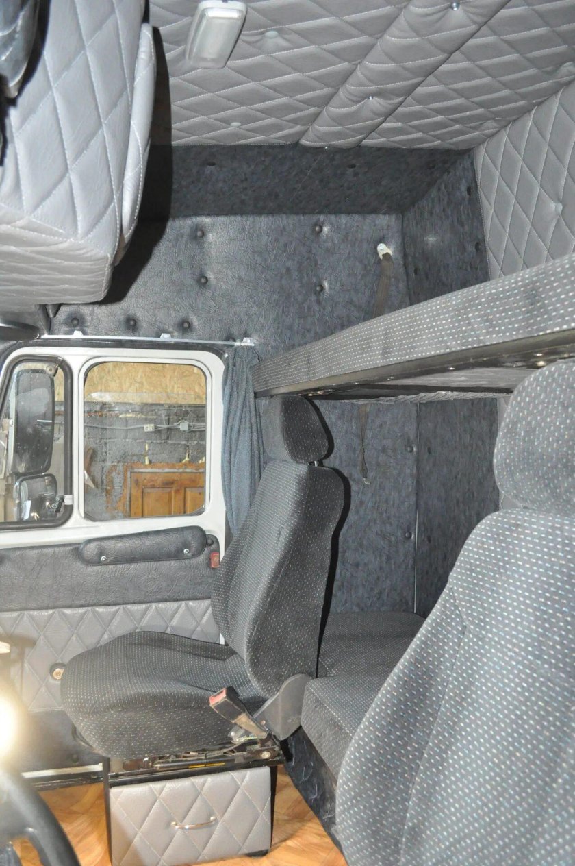 ЗИЛ 5301 со спальником