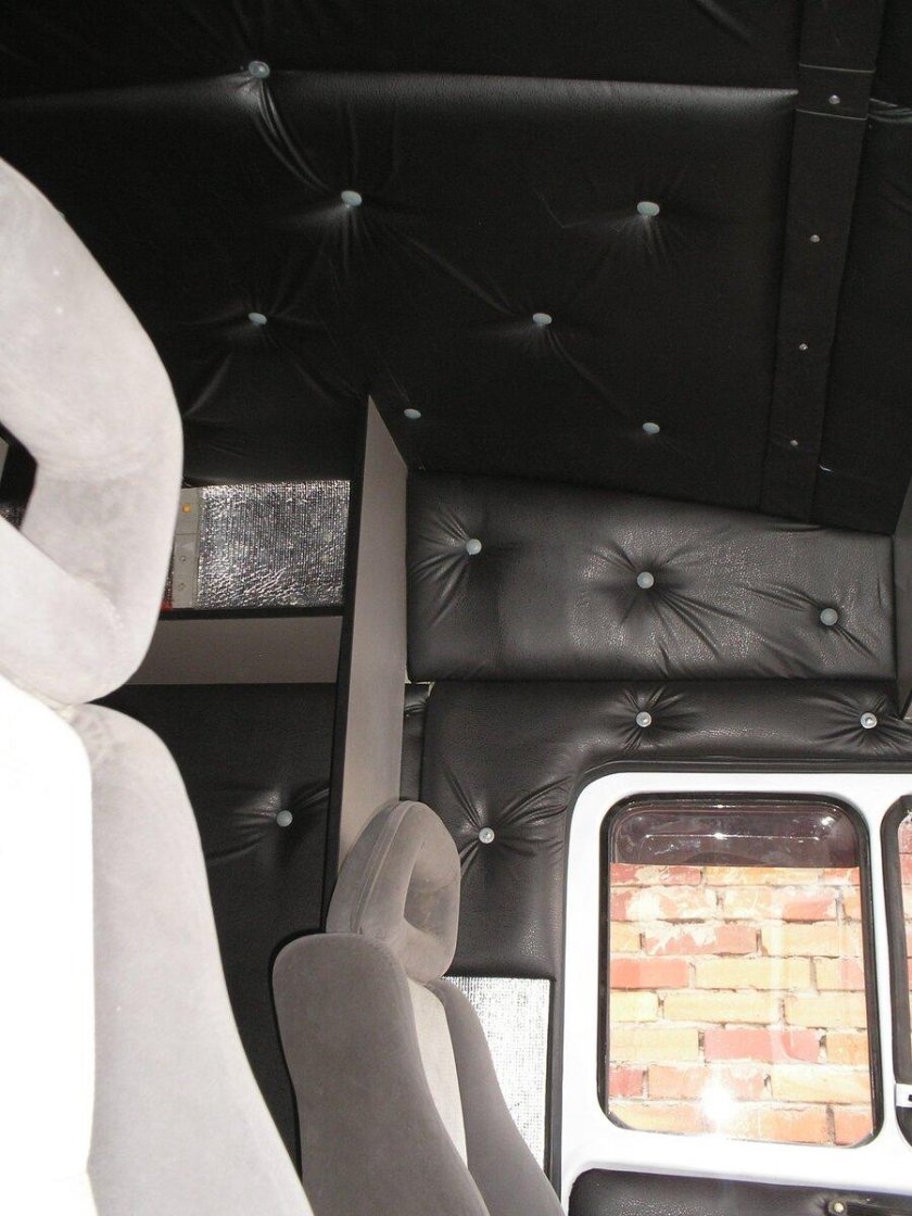 ЗИЛ 5301 со спальником салон