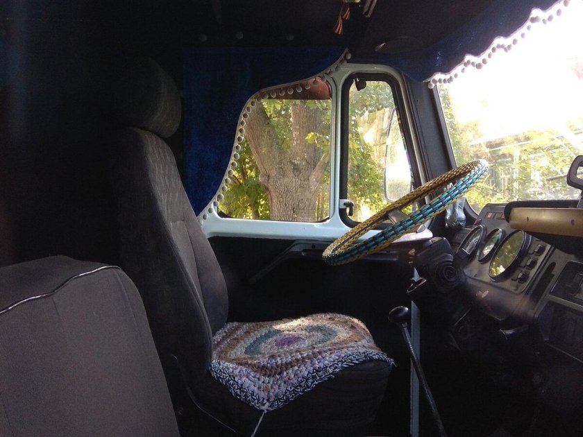 ЗИЛ 5301 салон