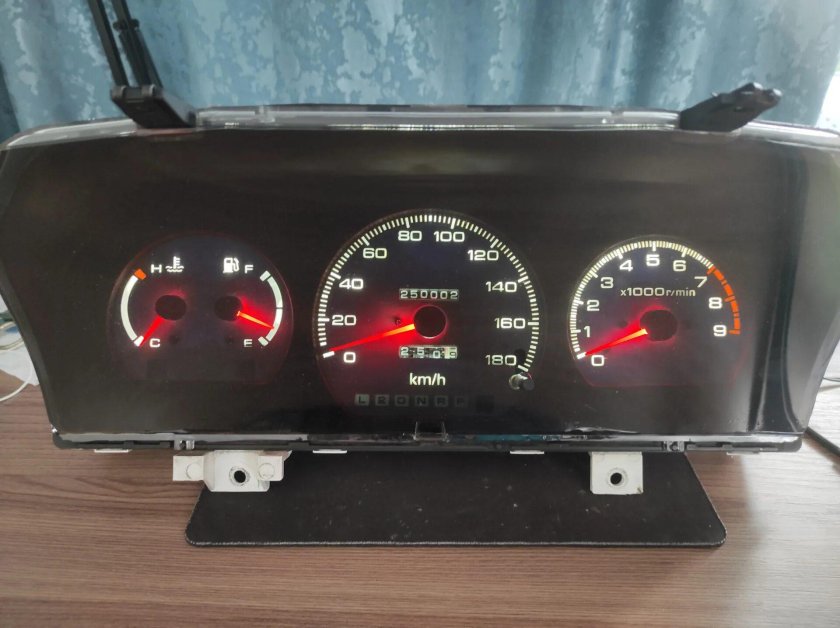 Приборная панель Митсубиси РВР