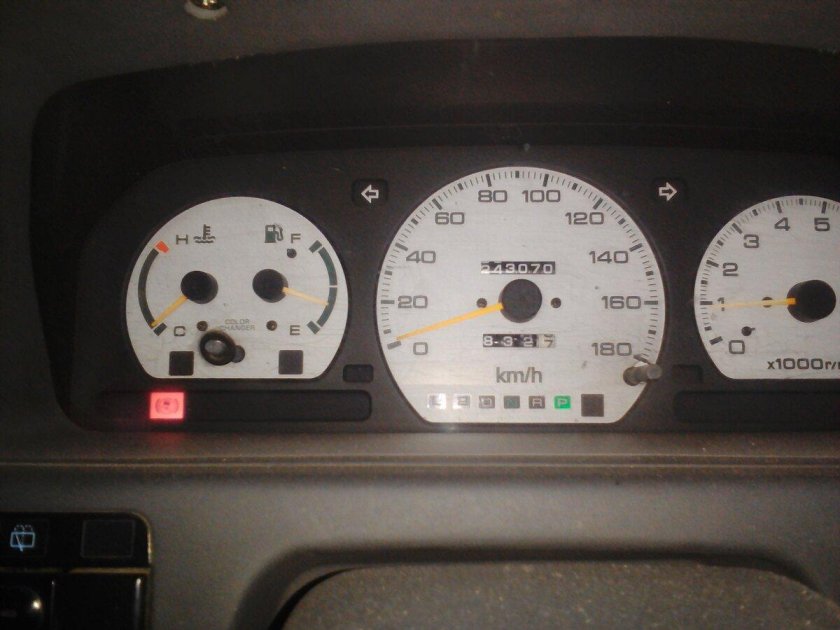 Mitsubishi space runner 1991 1999