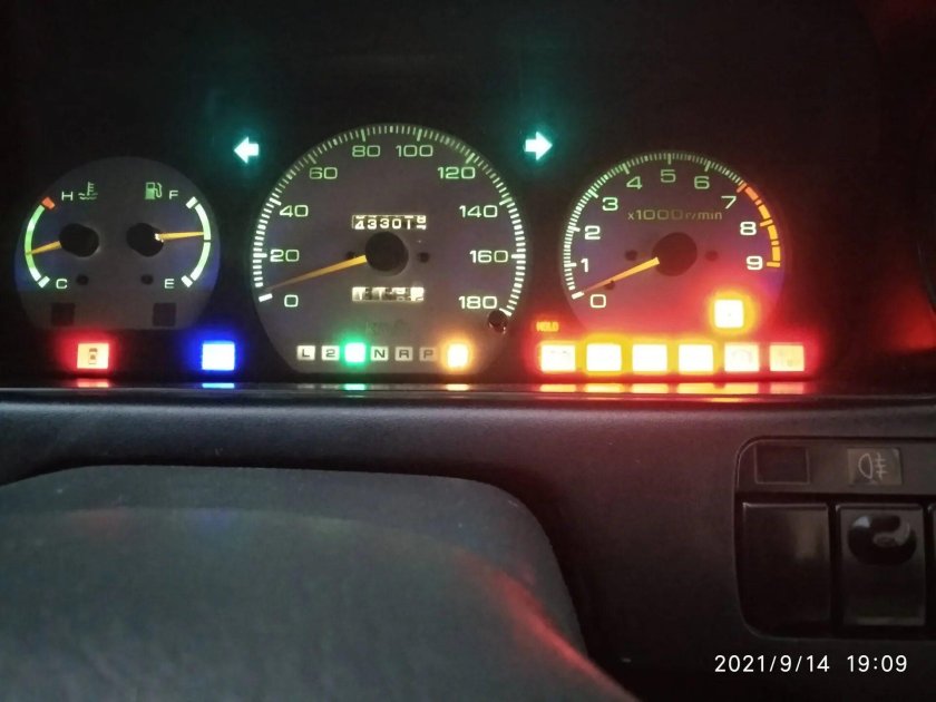 Лампа приборная панель