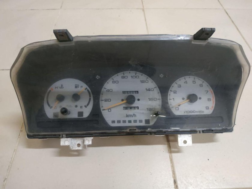 Мицубиси спейс вагон панель приборов