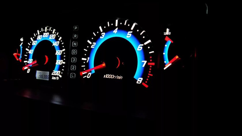 Пересвет приборной панели Mitsubishi RVR