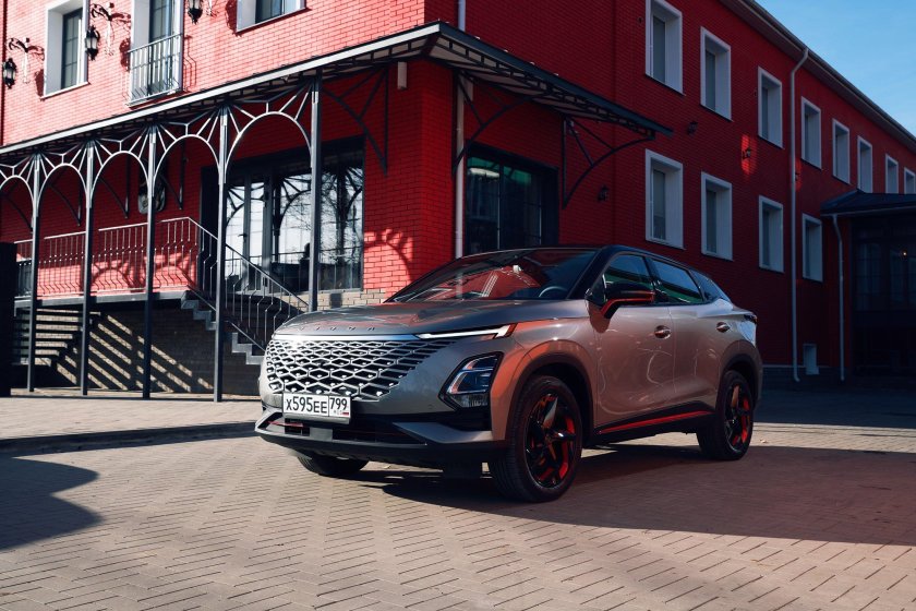 Кроссовер Omoda 5