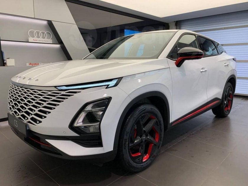 Кроссовер Omoda 5