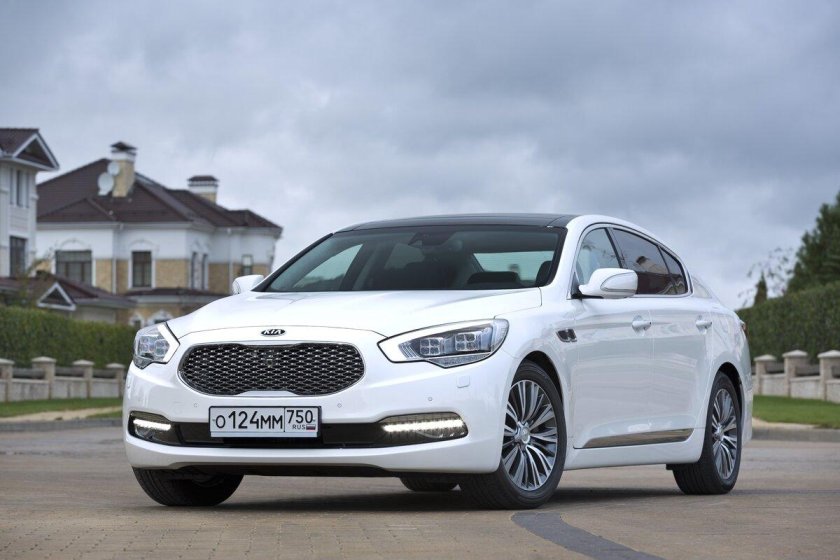 Киа Кворис 2015