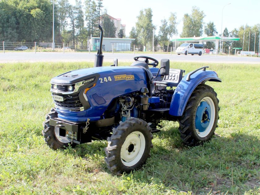 Трактор Русич т-244