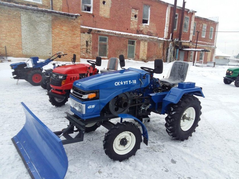 Мини-трактор Чувашпиллер Русич т-15