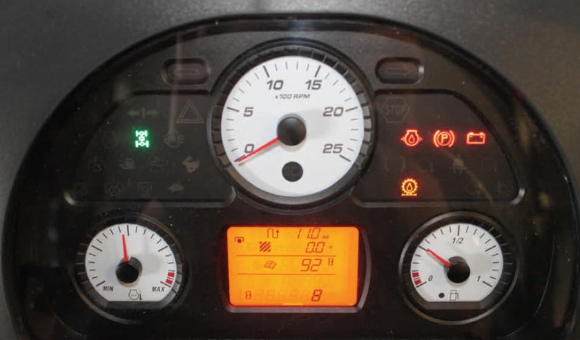 Панель приборов Massey Ferguson 6713