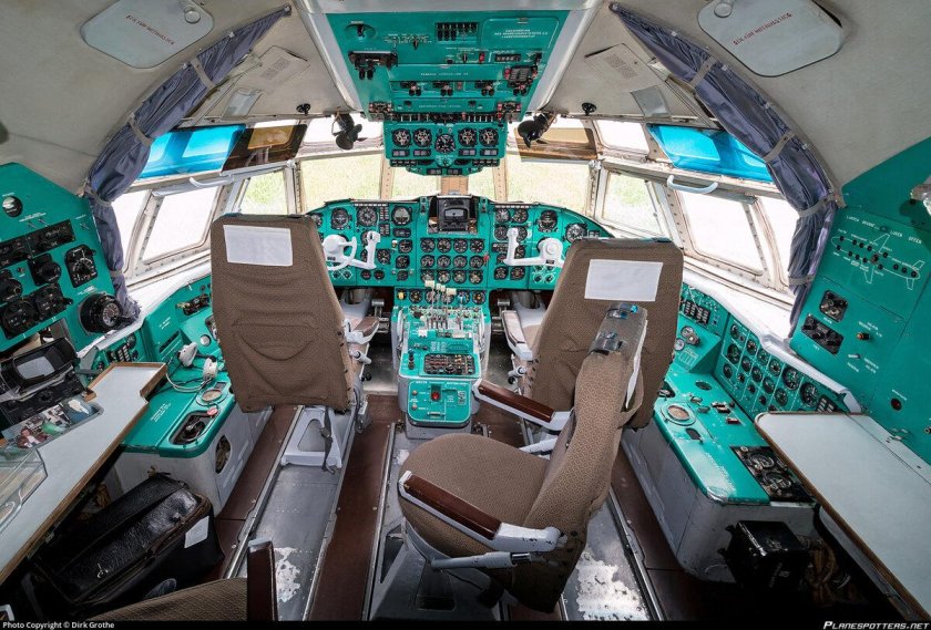 A310 Cockpit