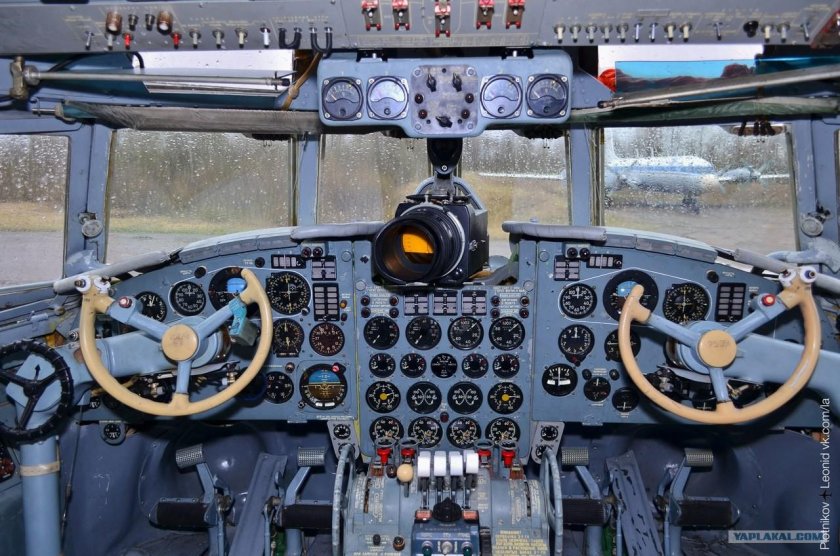 Кабина ил-14