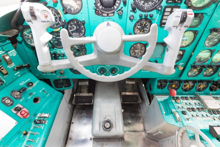 Кабина ил 62