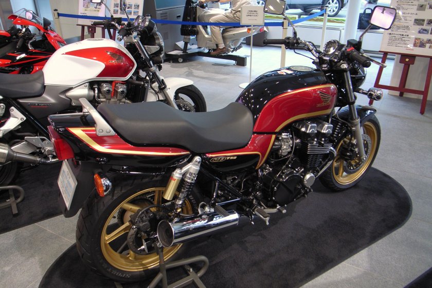 Honda CB 750 rc42