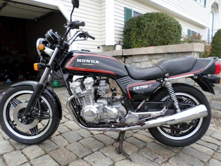 Honda cb 750 f