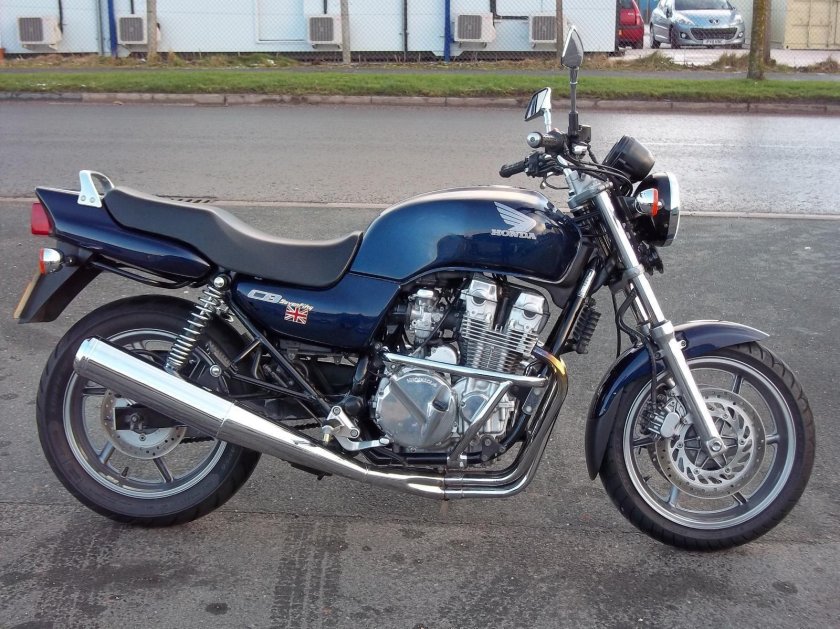 Honda cb750-2