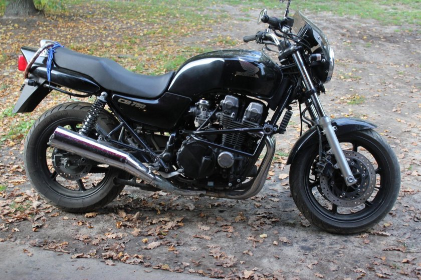 Honda CB 750 черная
