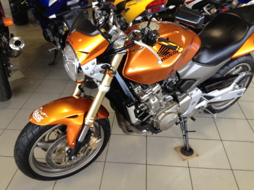 Honda cb600 Hornet оранжевый