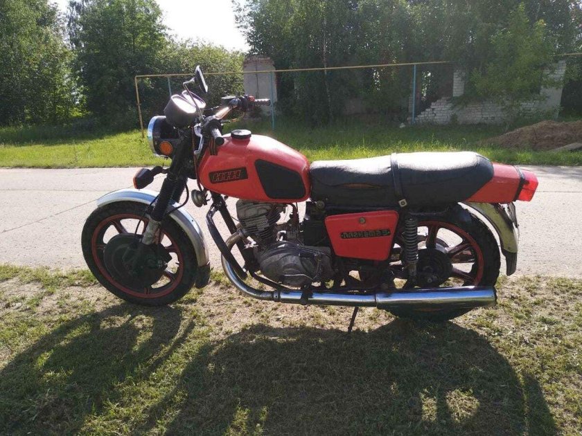 Мотоцикл иж планета 5